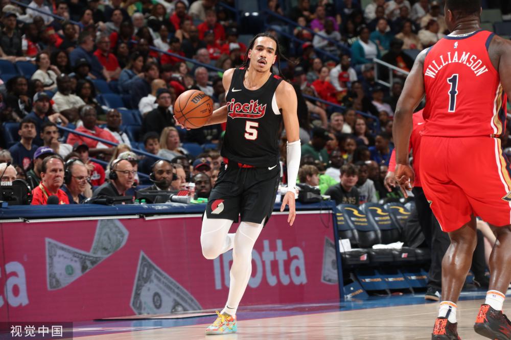 他提供了一 他提供了一