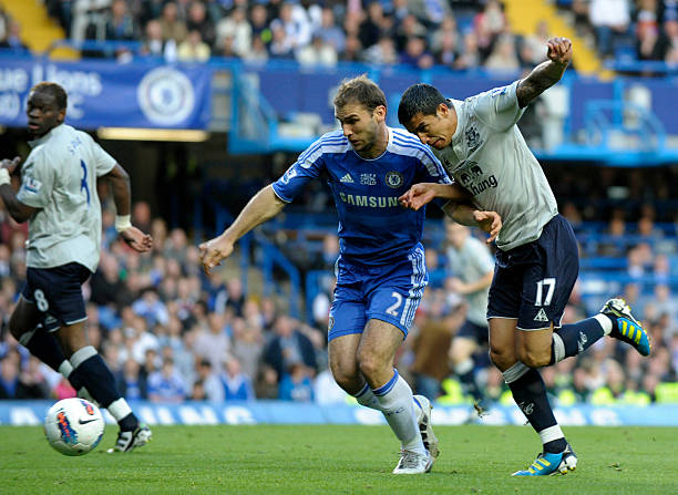 并通过擅长 并通过擅长