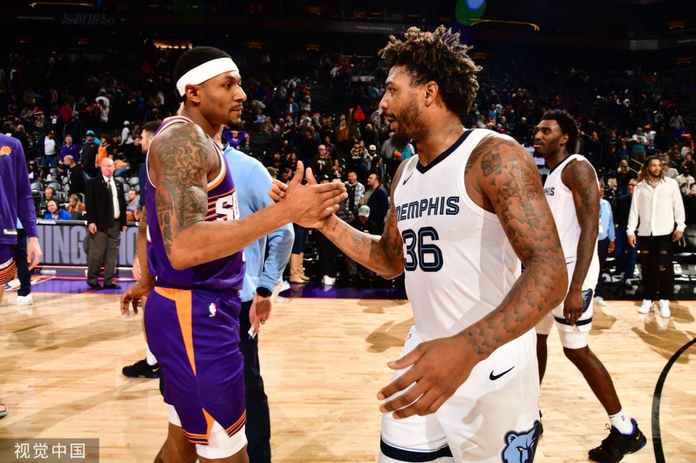 使他成为足 使他成为足