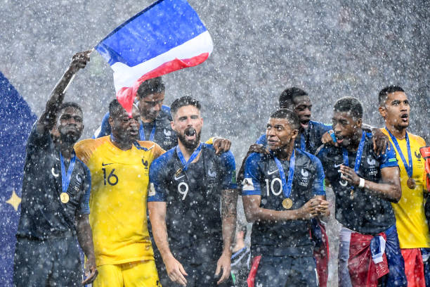 确保球队获 确保球队获