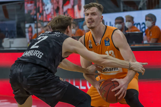 队锋线核心 队锋线核心